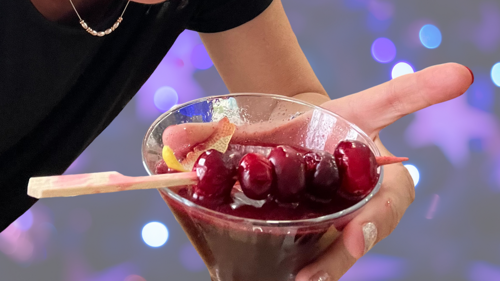 Island Bramble Cocktail With Haskap Berries 🍹