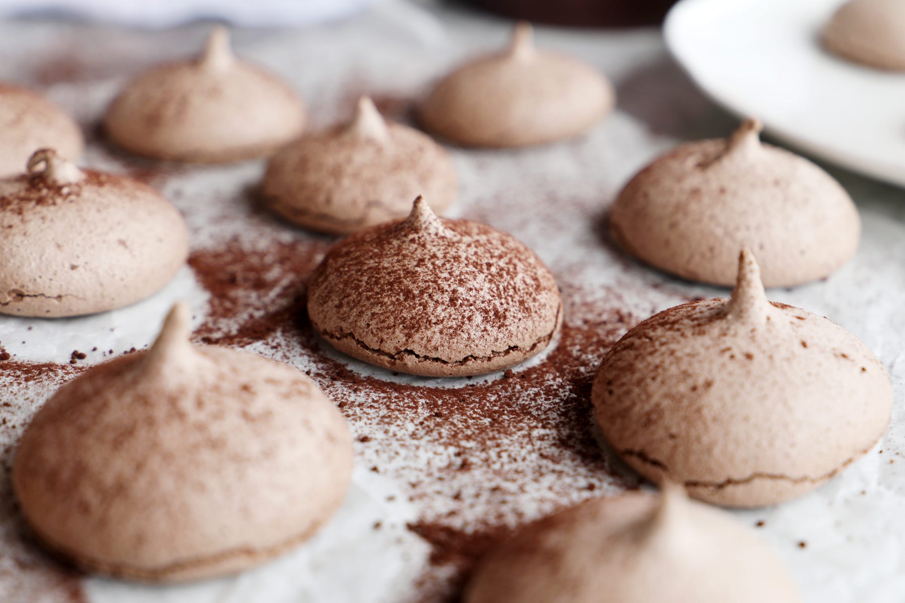 Hot Chocolate Meringue Kisses