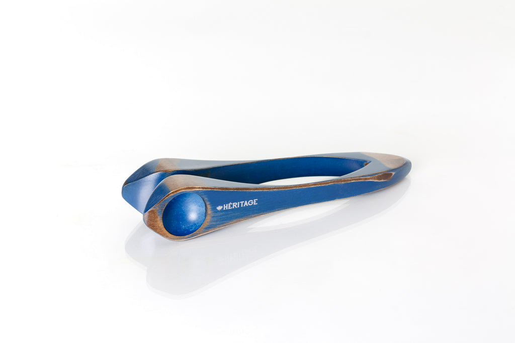 Musical Spoons, Giboulee, Blue by Richard Cyr